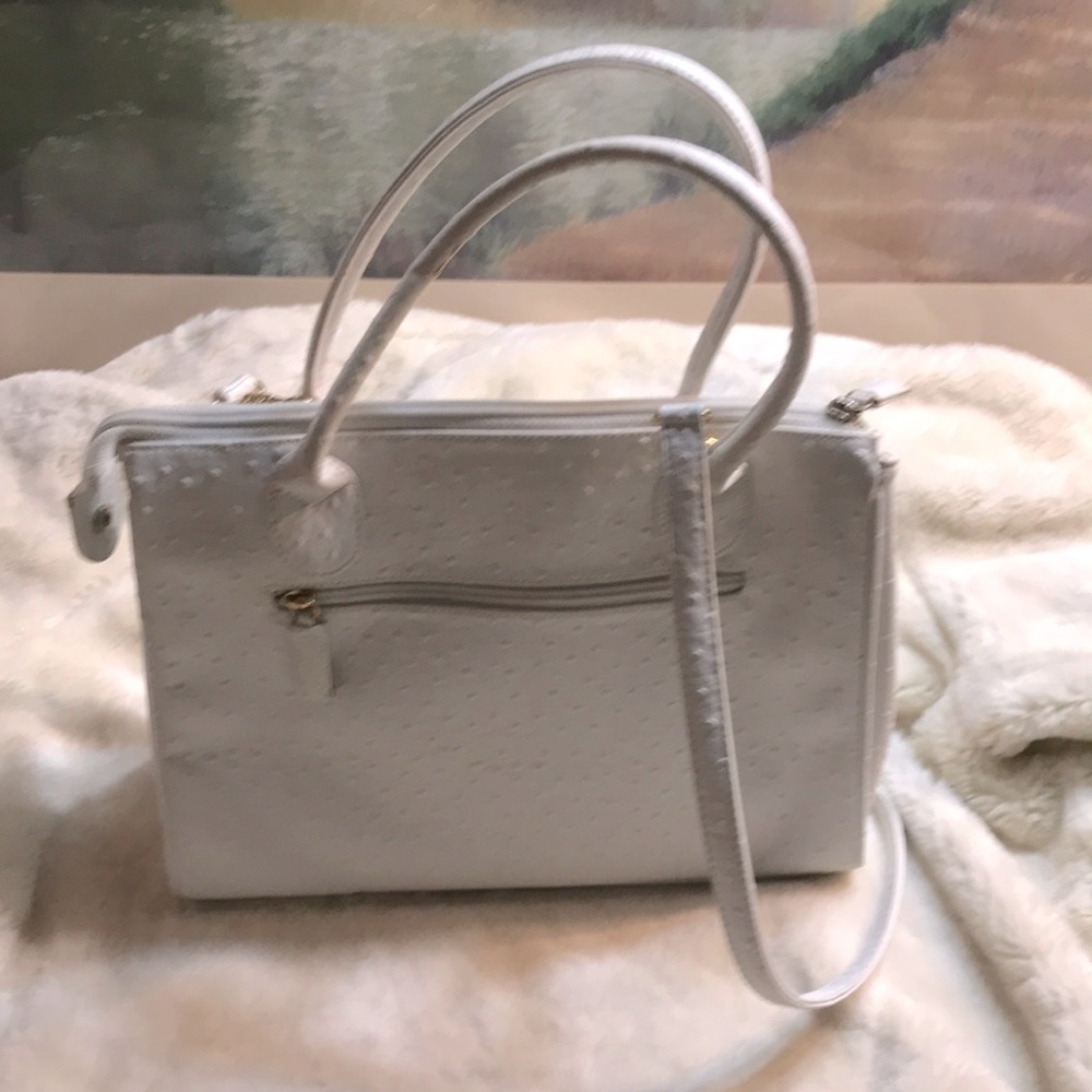 Preston & York Handbag in White Elegance